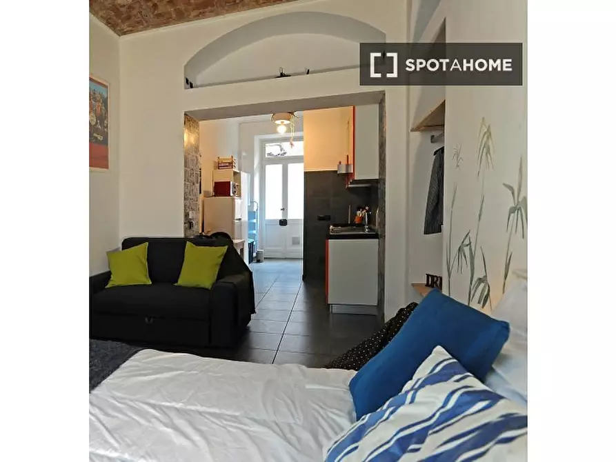 Immagine 5 di Appartamento in affitto  in Via Francesco Petrarca a Torino