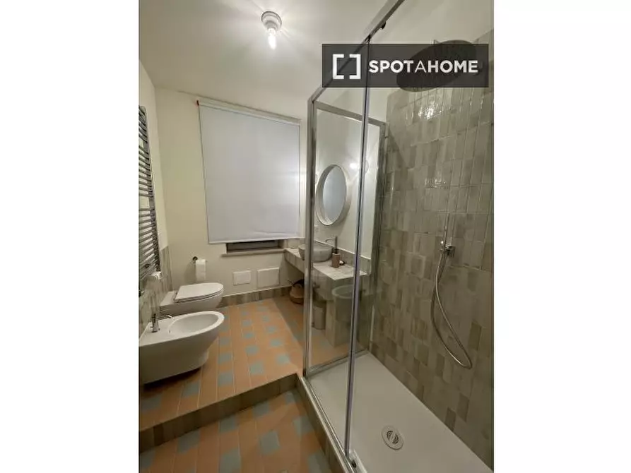 Immagine 14 di Camera condivisa in affitto  in Via Riano a Roma