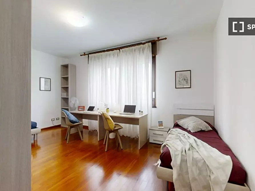 Immagine 1 di Camera condivisa in affitto  in VIA alfieri a Padova