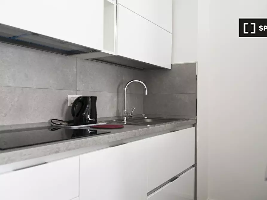 Immagine 11 di Ufficio in affitto  in Via Meravigli a Milano