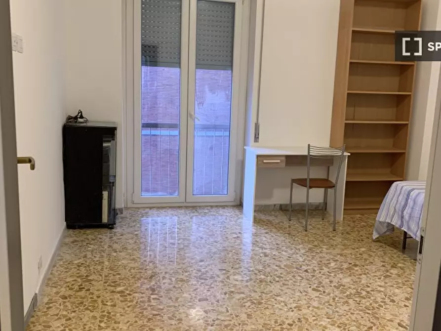 Immagine 14 di Camera condivisa in affitto  in Largo Antonio Beltramelli a Roma