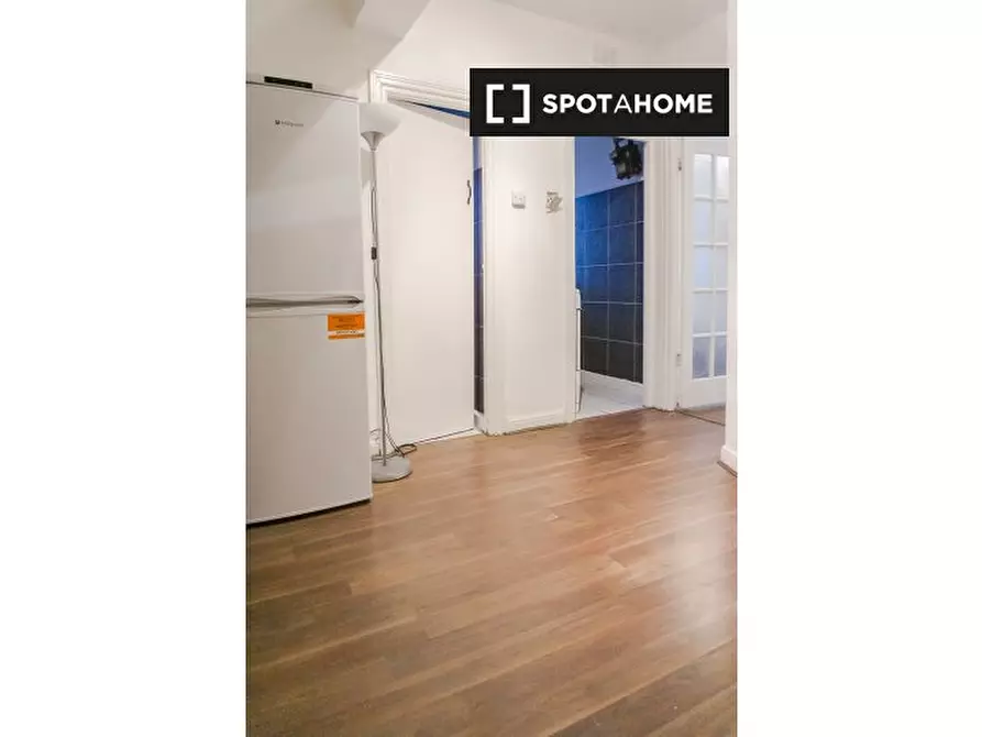 Immagine 8 di Camera condivisa in affitto  in Flat Westbourne Court a Paddington