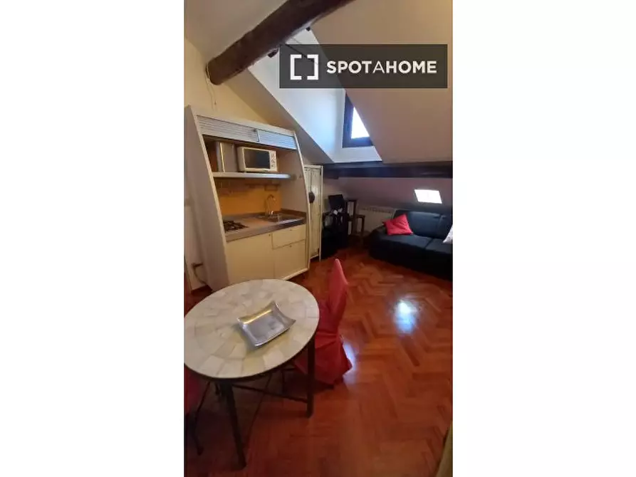 Immagine 7 di Ufficio in affitto  in Via Mortara, 20144 Milano MI, Italy a Milano