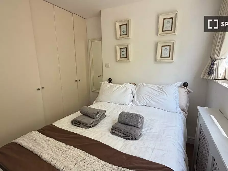 Immagine 7 di Appartamento in affitto  in Altenburg Gardens a Wandsworth