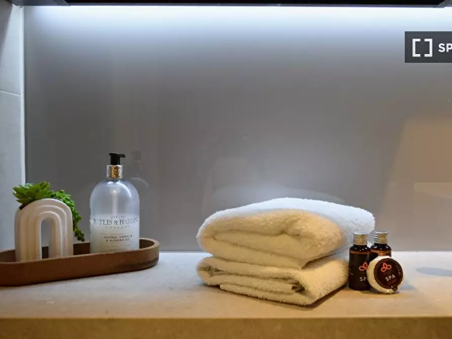 Immagine 3 di Appartamento in affitto  in Flat 7a Exchange Gardens London SW8 1GF a Lambeth