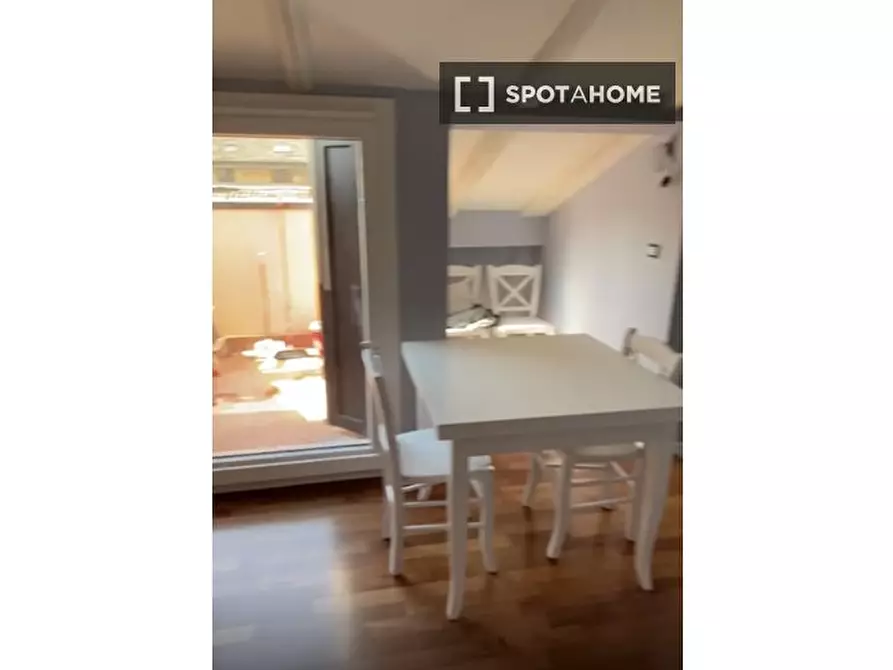 Immagine 6 di Appartamento in affitto  in Via de' Castagnoli a Bologna