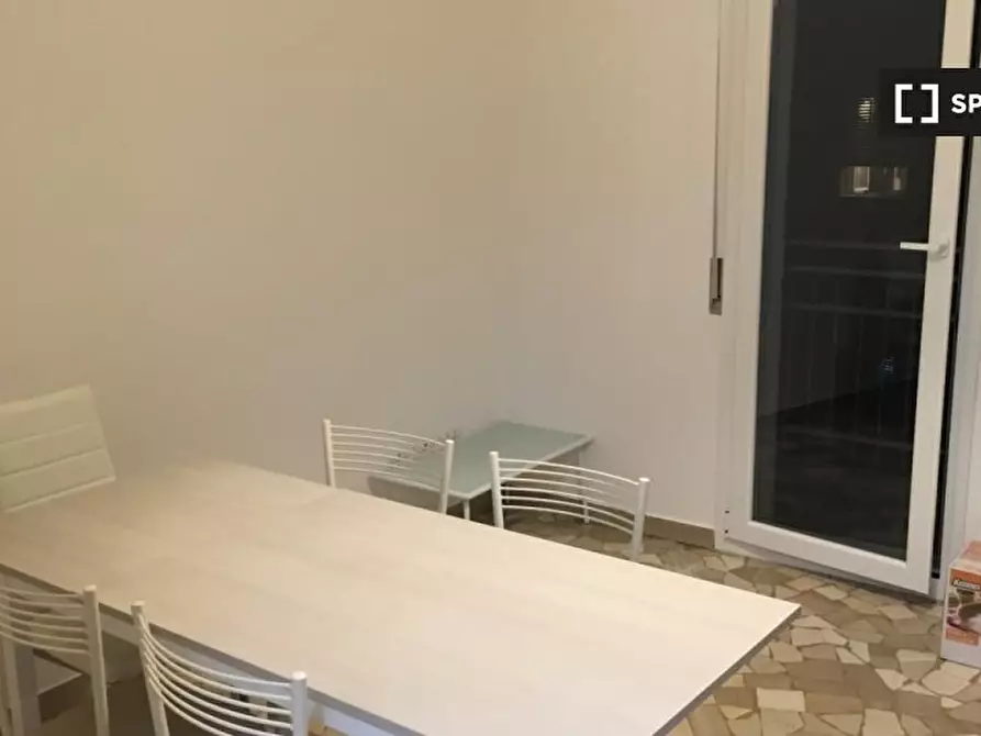 Immagine 6 di Camera condivisa in affitto  in Via Fossolo a Bologna