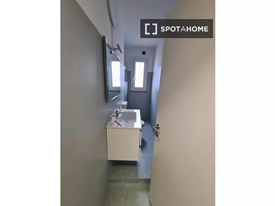 Immagine 4 di Camera condivisa in affitto  in Via Michelangelo Buonarroti a Padova