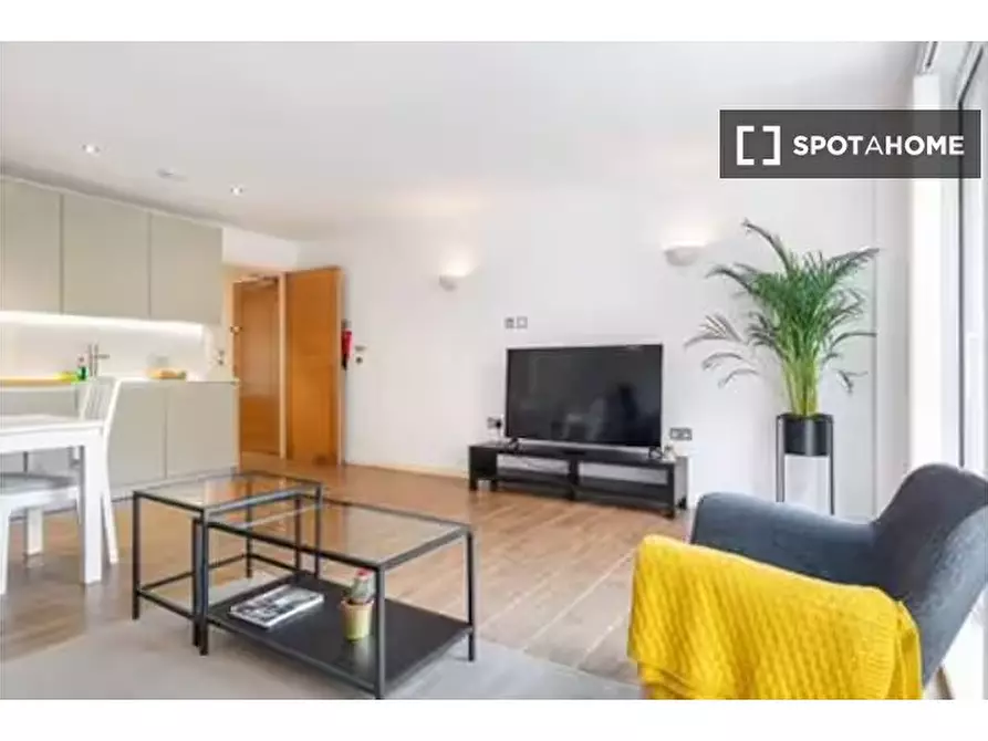 Immagine 13 di Appartamento in affitto  in -274 W Green Rd a Tottenham