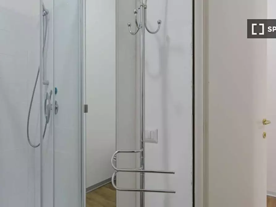 Immagine 8 di Camera condivisa in affitto  in Viale Quattro Venti a Roma