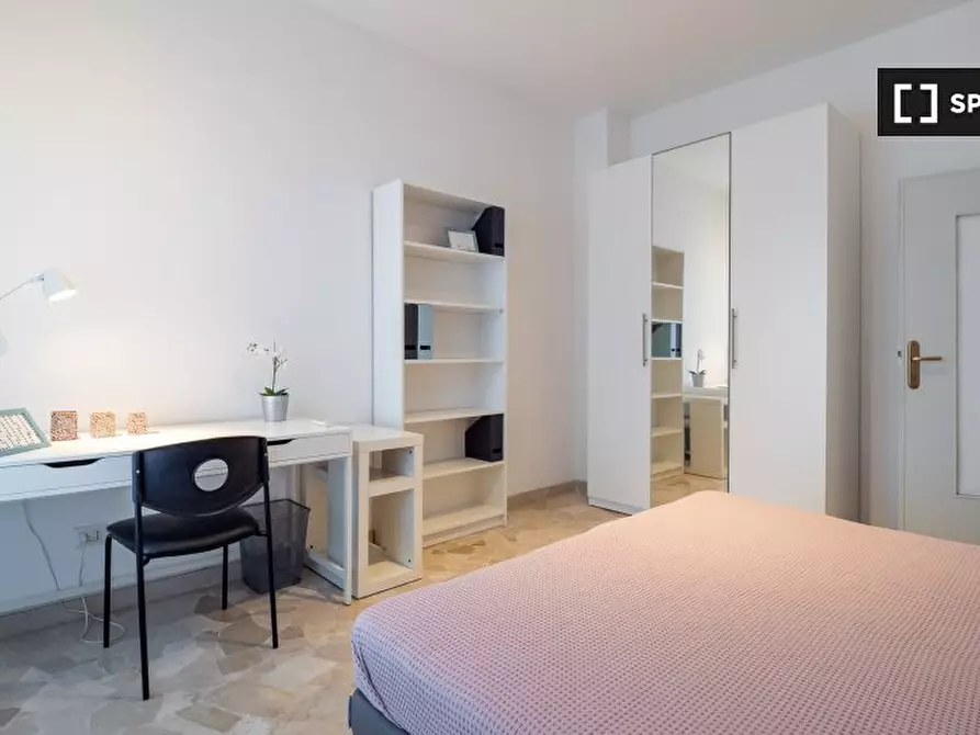 Immagine 4 di Camera condivisa in affitto  in Via Fratelli Rosselli a Milano