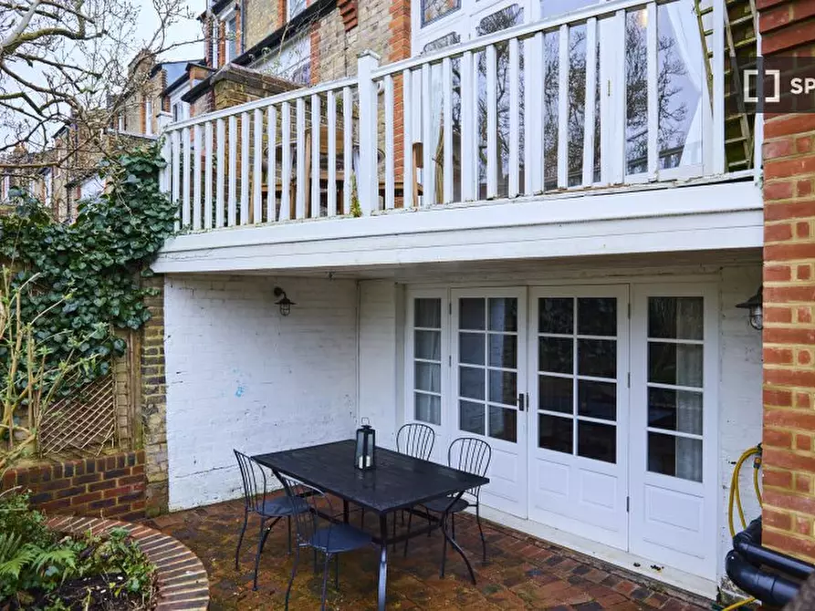Immagine 2 di Appartamento in affitto  in Rosebery Rd a Tottenham