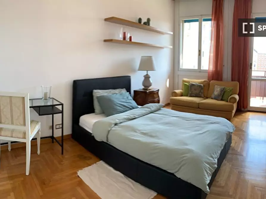 Immagine 1 di Camera condivisa in affitto  in Via Michelangelo Buonarroti a Milano