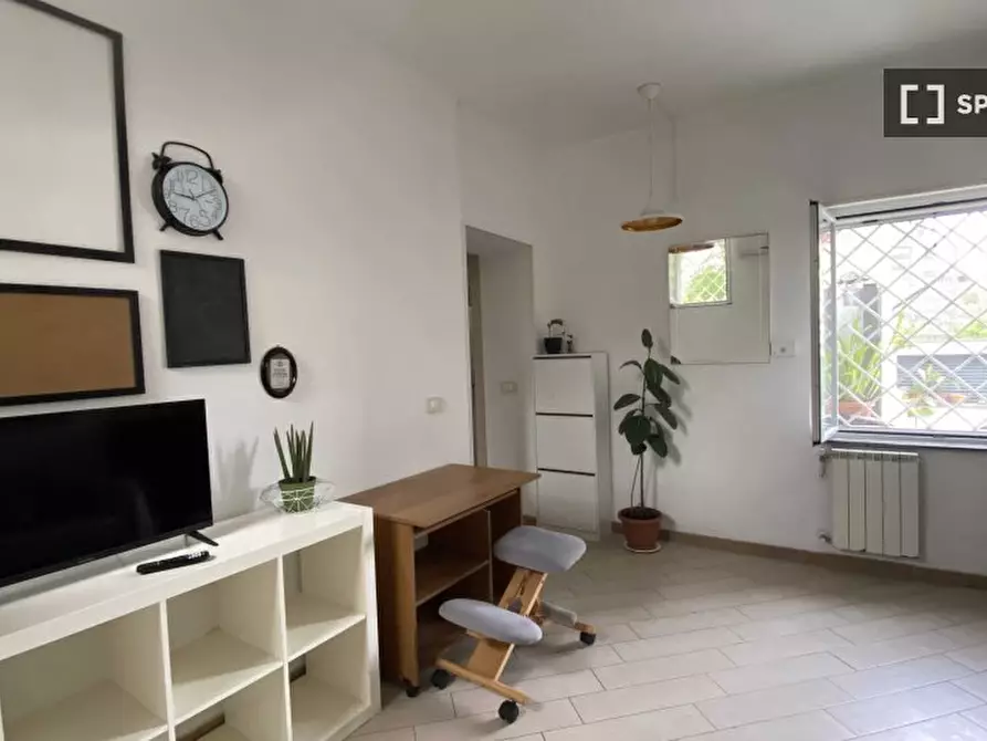 Immagine 9 di Ufficio in affitto  in Via Teano a Roma