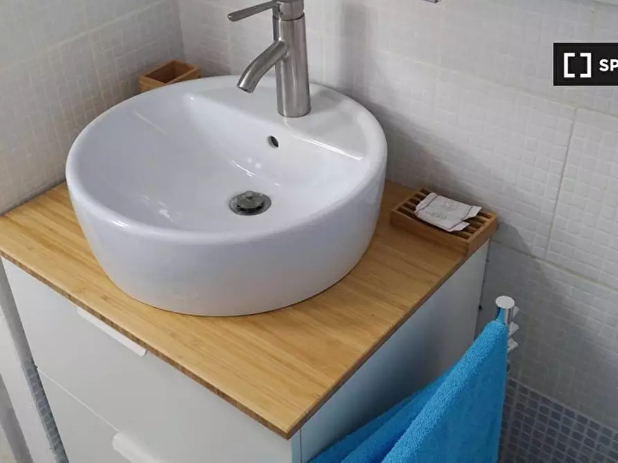 Immagine 8 di Appartamento in affitto  in Via Broccaindosso a Bologna