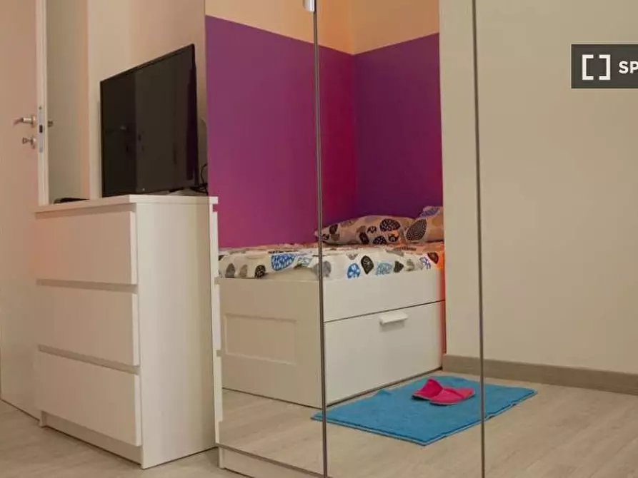 Immagine 3 di Camera condivisa in affitto  in Via Conca del Naviglio a Milano