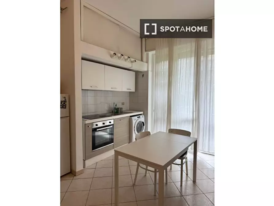 Immagine 2 di Ufficio in affitto  in Via Popoli Uniti a Milano