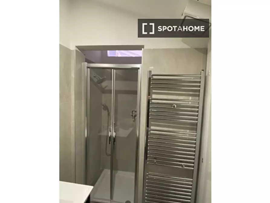 Immagine 11 di Appartamento in affitto  in Via de' Castagnoli a Bologna