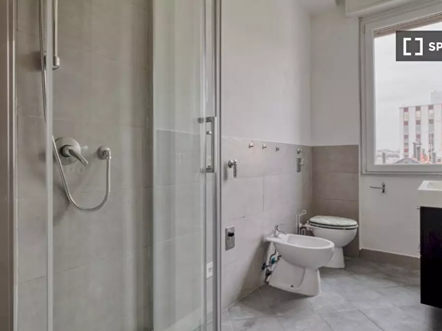 Immagine 11 di Camera condivisa in affitto  in Via Maniago a Milano