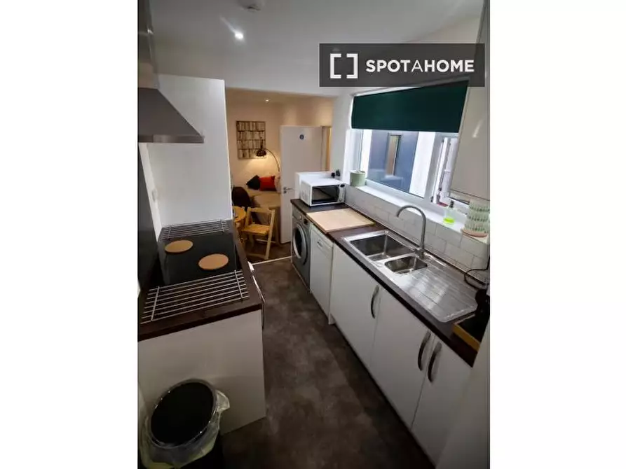 Immagine 3 di Appartamento in affitto  in Burgass Rd a 