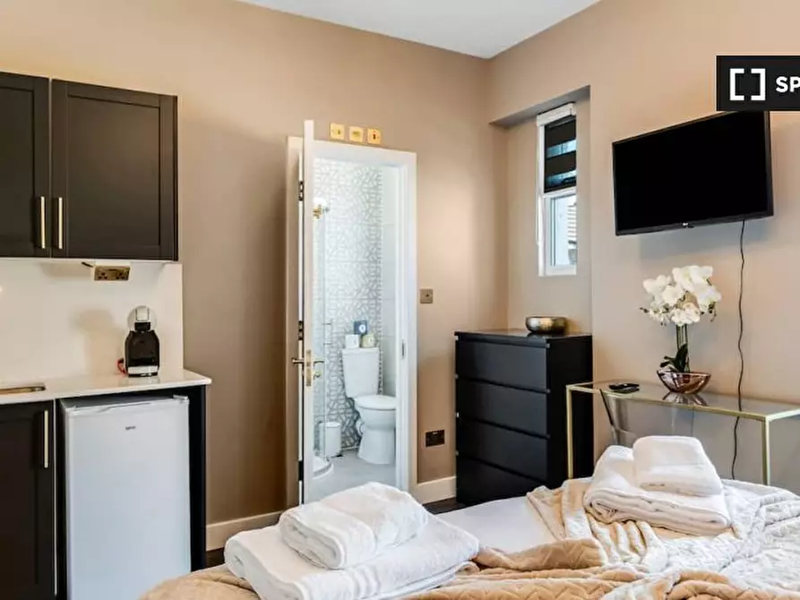 Immagine 6 di Ufficio in affitto  in High Rd a Tottenham