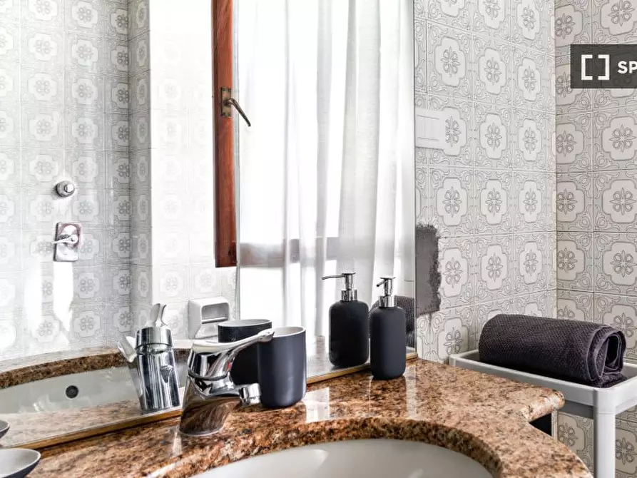 Immagine 6 di Camera condivisa in affitto  in Via Federico Tesio a Milano