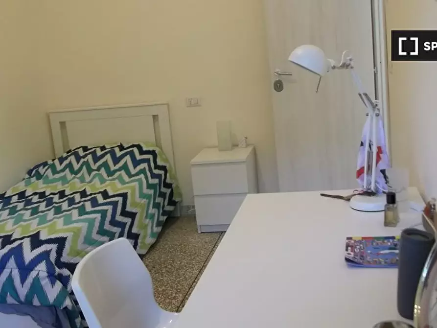 Immagine 5 di Camera condivisa in affitto  in Via Domenico Quaranta a Napoli