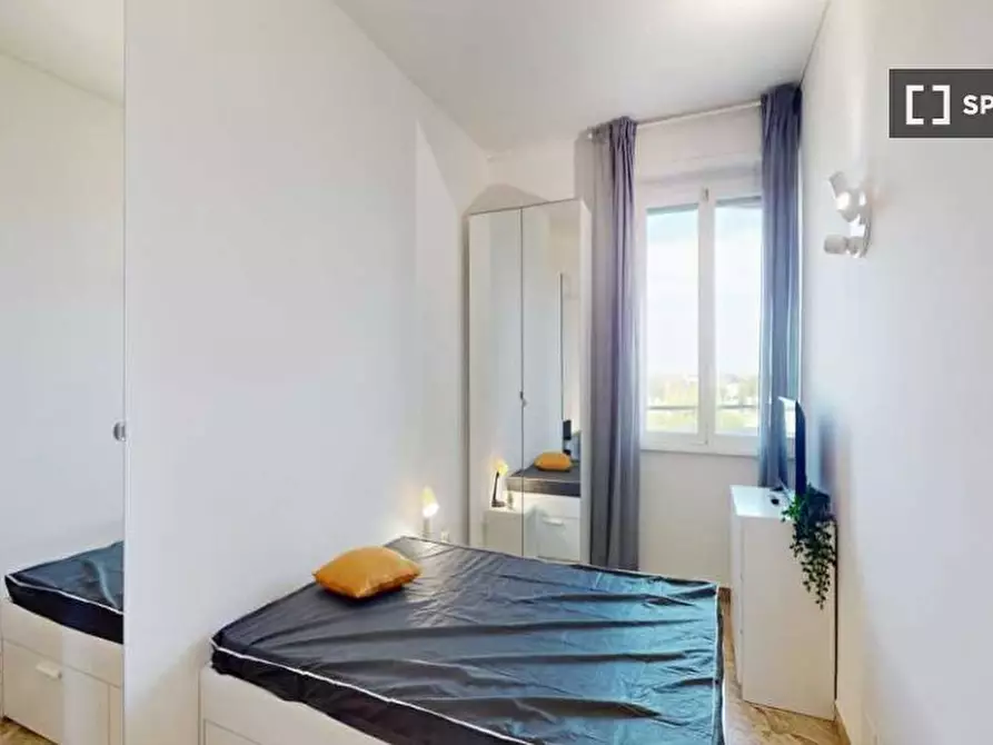 Immagine 4 di Camera condivisa in affitto  in Viale Molise a Milano