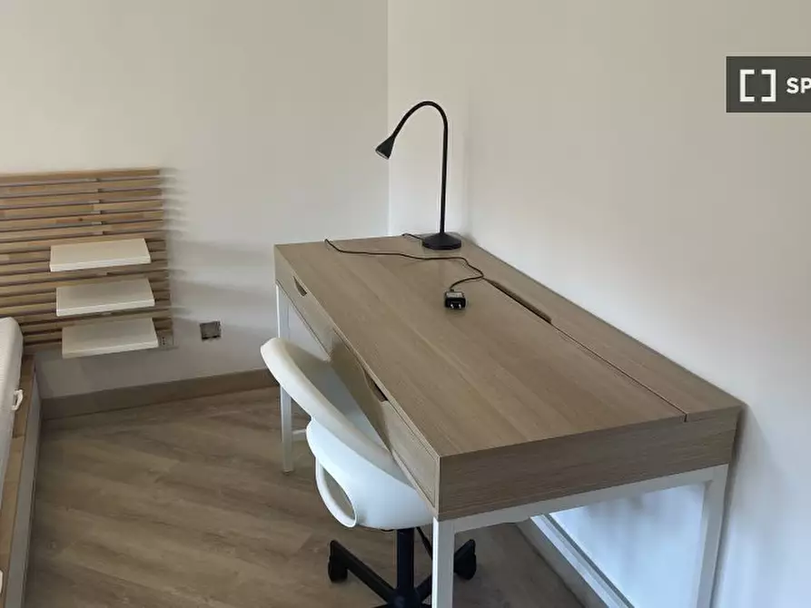 Immagine 3 di Camera condivisa in affitto  in Via Casilina a Roma