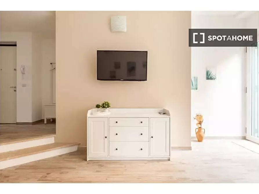 Immagine 8 di Appartamento in affitto  in Via Marco Greppi a Milano