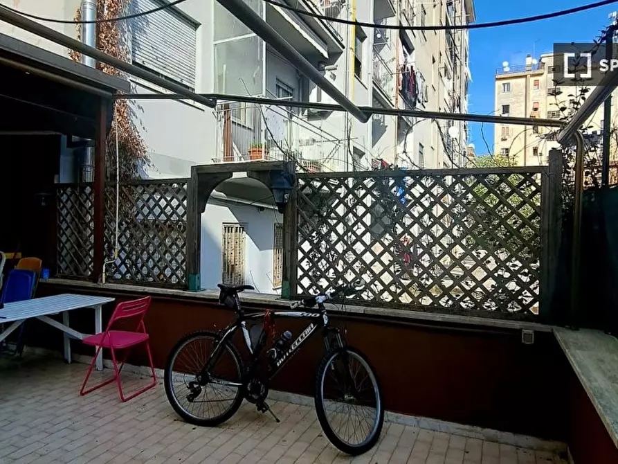 Immagine 11 di Appartamento in affitto  in Via Carlo della Rocca a Roma