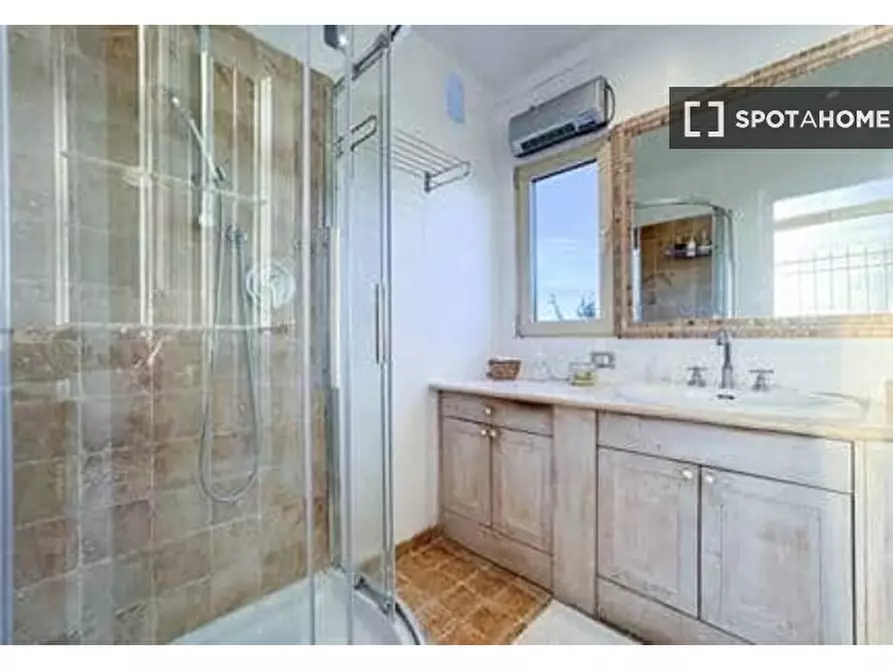 Immagine 13 di Appartamento in affitto  in Via Taro a Roma