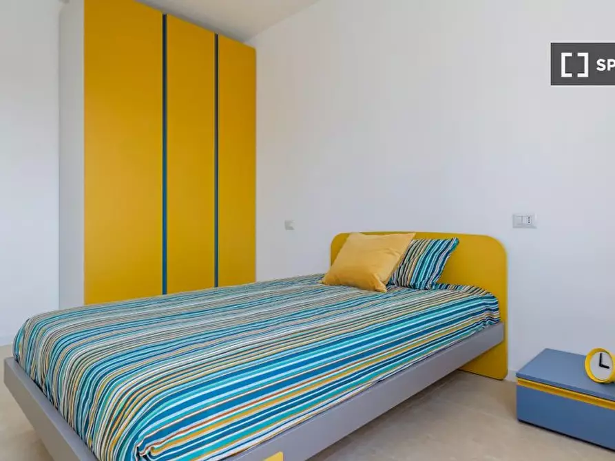 Immagine 4 di Camera condivisa in affitto  in Famagosta a Milano