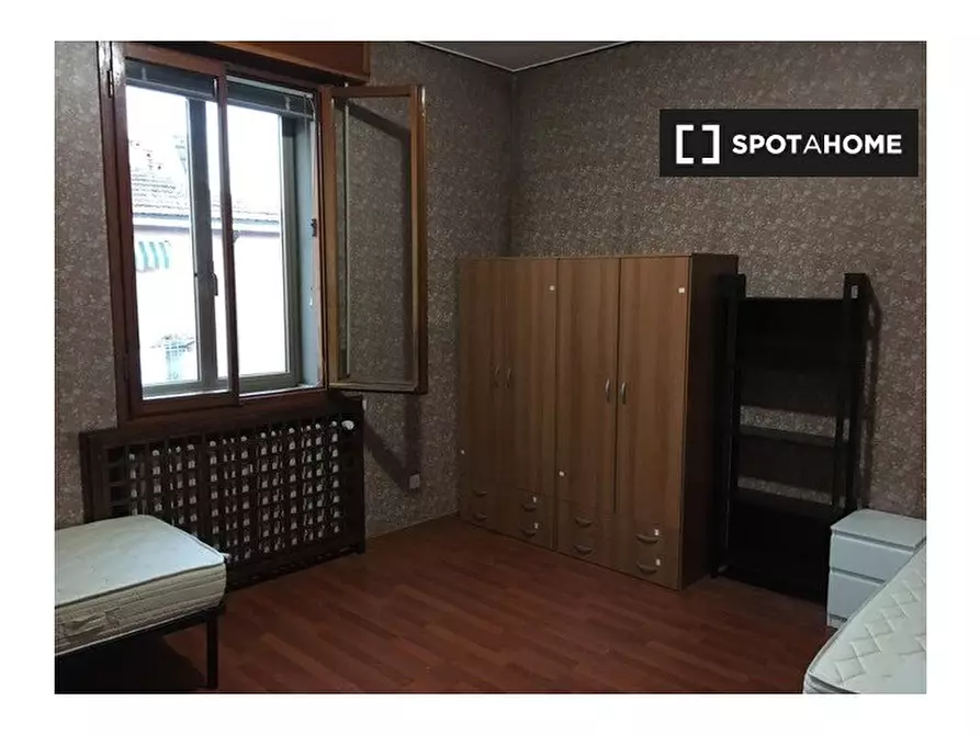 Immagine 3 di Camera condivisa in affitto  in Via Alfredo Protti a Bologna