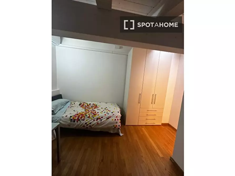 Immagine 9 di Appartamento in affitto  in Via del Borgo di San Pietro a Bologna