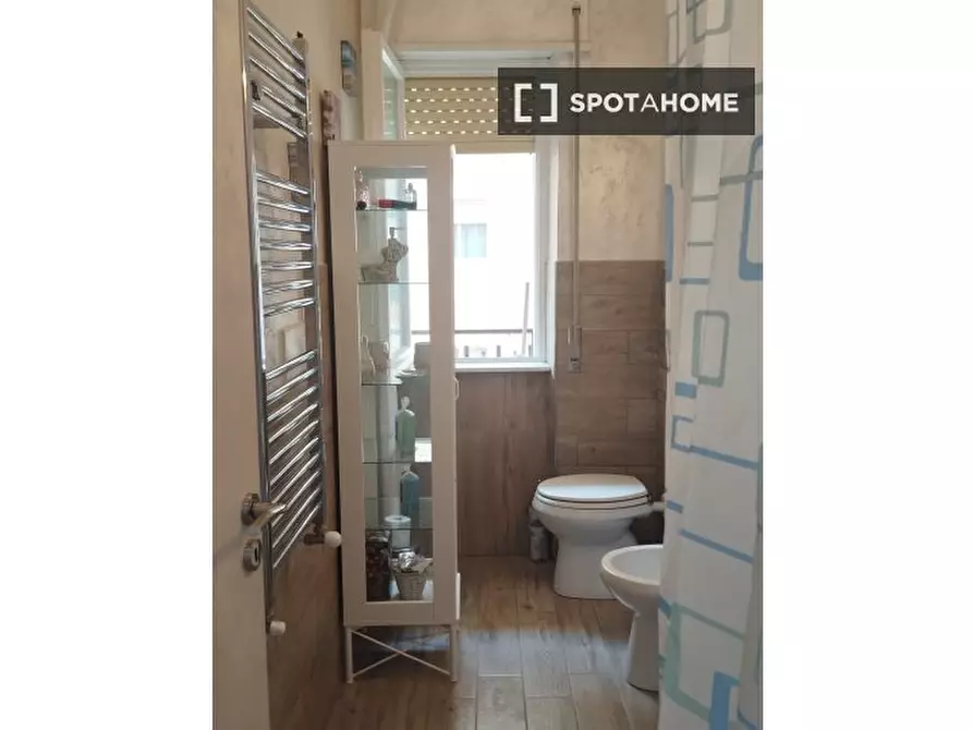 Immagine 19 di Camera condivisa in affitto  in Via Nino Bixio a Ladispoli