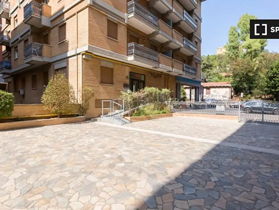 Immagine 10 di Ufficio in affitto  in Via Gualtiero Serafino a Roma