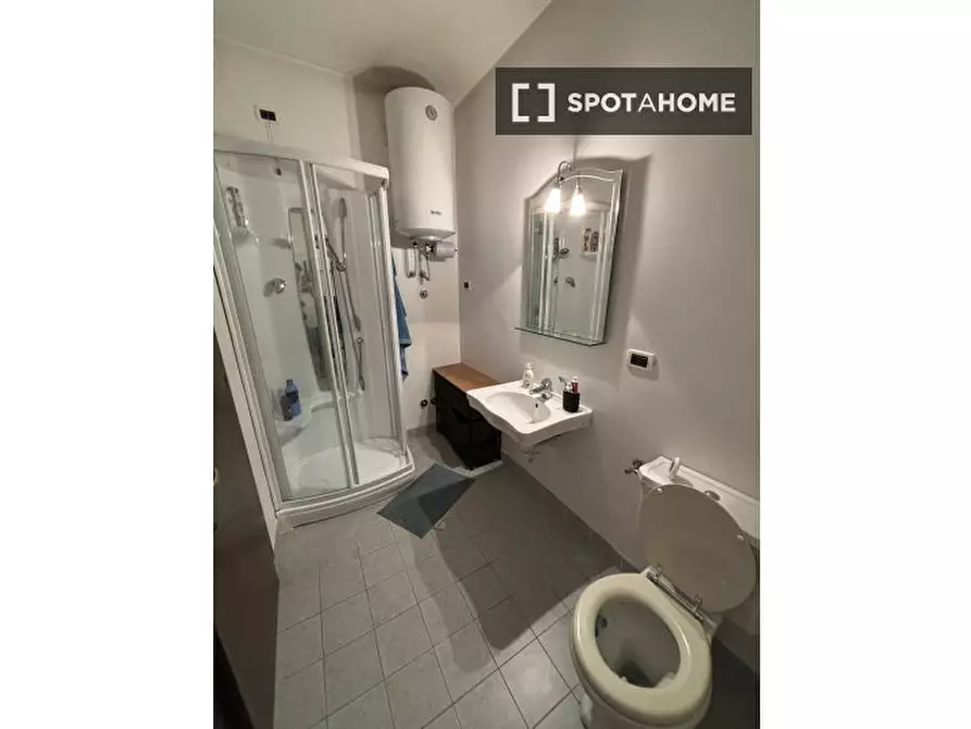 Immagine 4 di Camera condivisa in affitto  in Via Monte Cengio a Padova