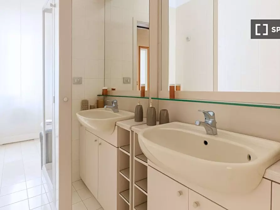 Immagine 10 di Appartamento in affitto  in Viale Beatrice d'Este a Milano