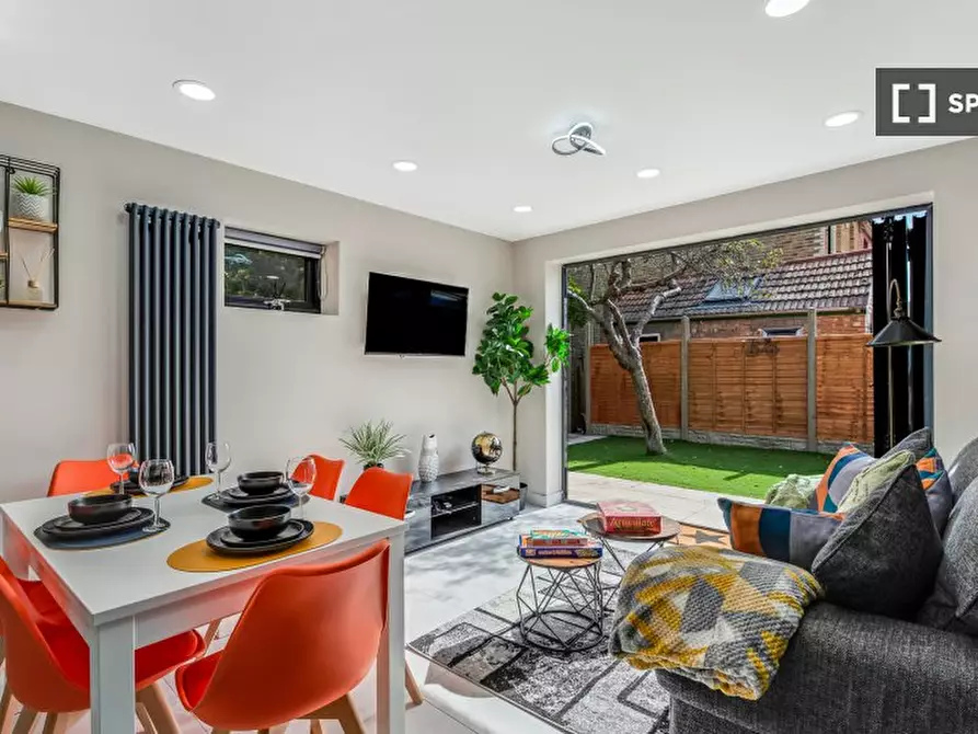 Immagine 11 di Appartamento in affitto  in flat c a Tottenham