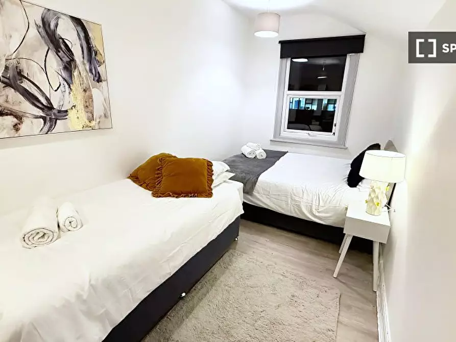 Immagine 10 di Appartamento in affitto  in A Castle St a 