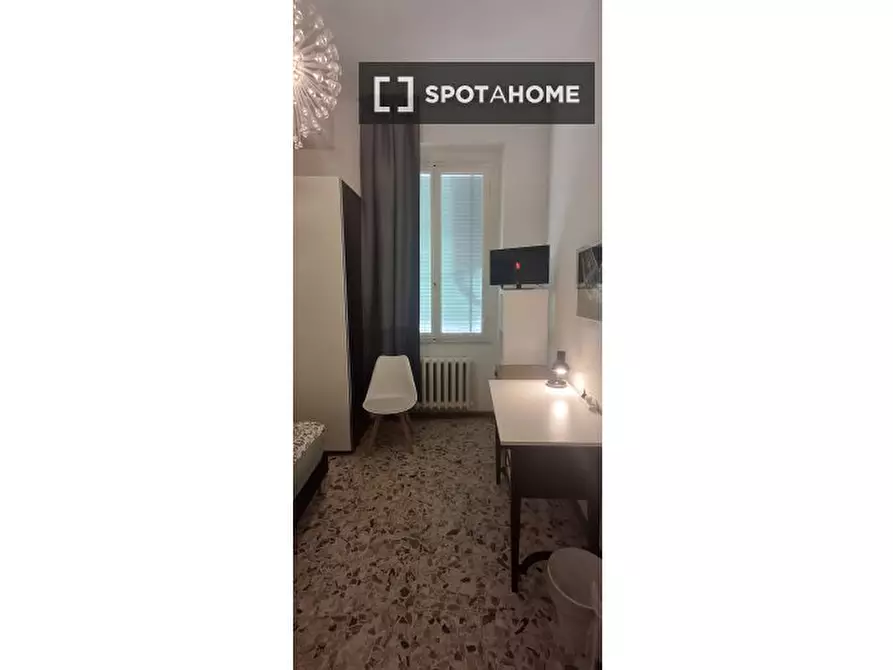 Immagine 4 di Camera condivisa in affitto  in Via di Santa Lucia a Firenze