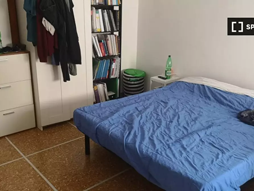 Immagine 4 di Camera condivisa in affitto  in Via Montebuono a Roma