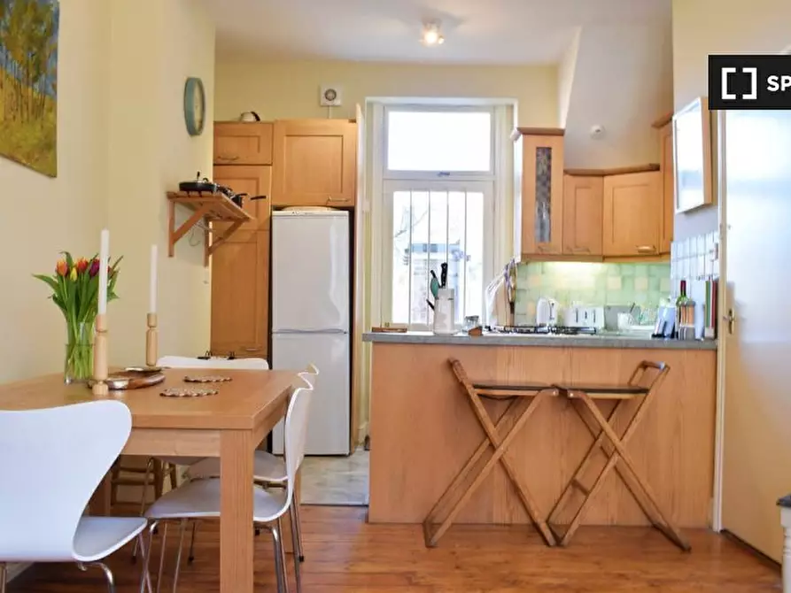 Immagine 2 di Appartamento in affitto  in a Avenell Road a Islington