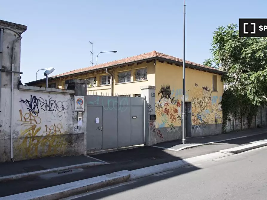 Immagine 19 di Appartamento in affitto  in Via Barona a Milano