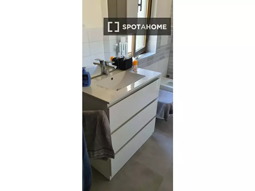 Immagine 5 di Appartamento in affitto  in Via Trionfi Alberto a Roma