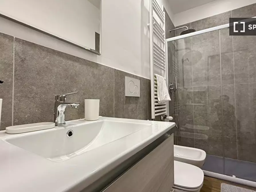 Immagine 10 di Camera condivisa in affitto  in Via Cesana a Torino