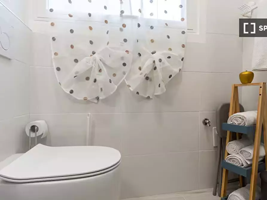 Immagine 2 di Ufficio in affitto  in Via Manfredi Azzarita a Roma