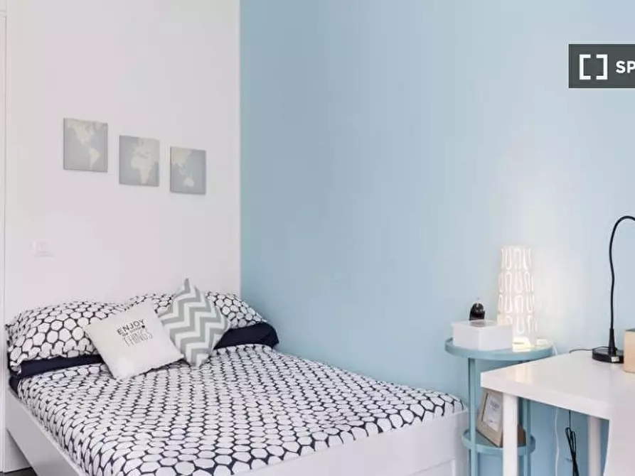 Immagine 1 di Camera condivisa in affitto  in Via Giuseppe Frua a Milano