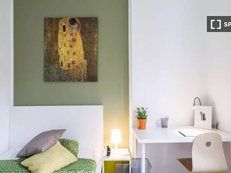 Immagine 4 di Camera condivisa in affitto  in Viale Carlo Espinasse a Milano